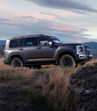 哈弗H9穿越版震撼上市，限时换新价23.29万元起