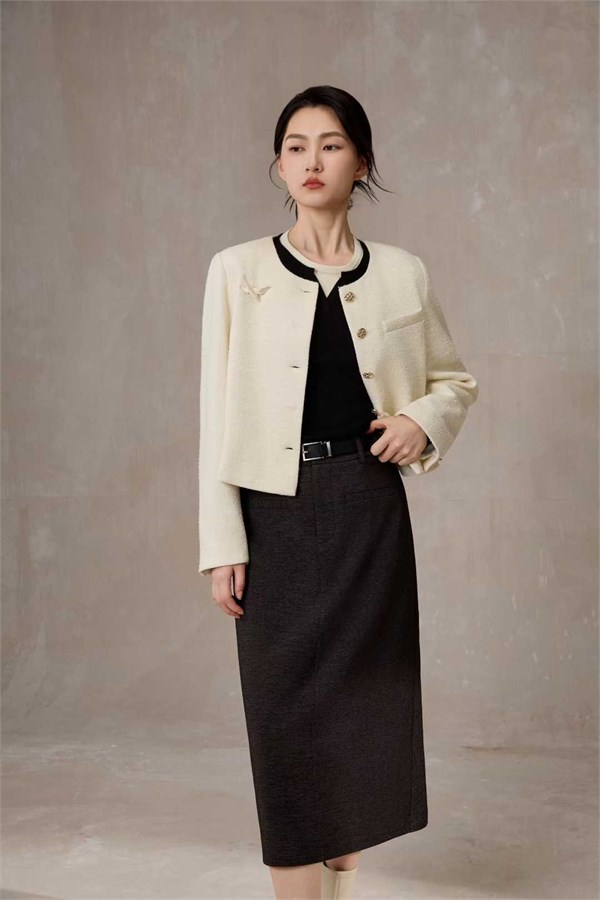 禾等Helen Moda短款外套:解锁冬日时尚的黄金比例密码