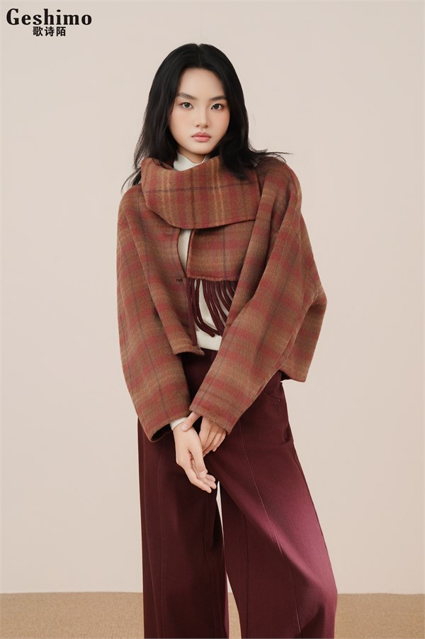 歌诗陌Geshimo:复古绮梦,大衣里藏着的冬日优雅诗篇