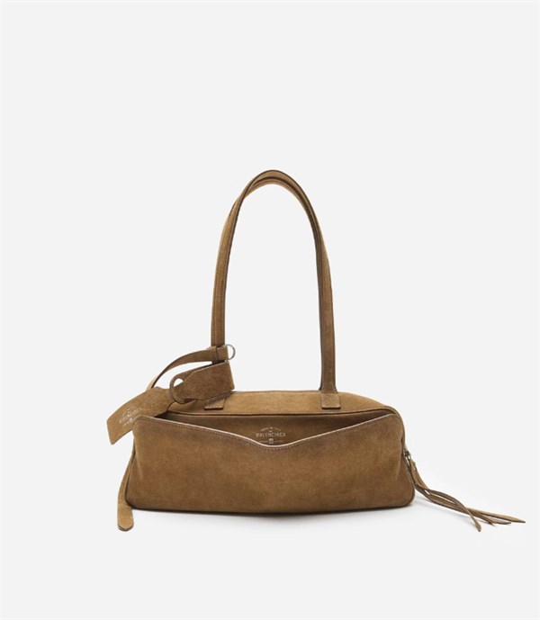 BALENCIAGA春季26系列:十年精粹,重塑时尚衣橱新范式