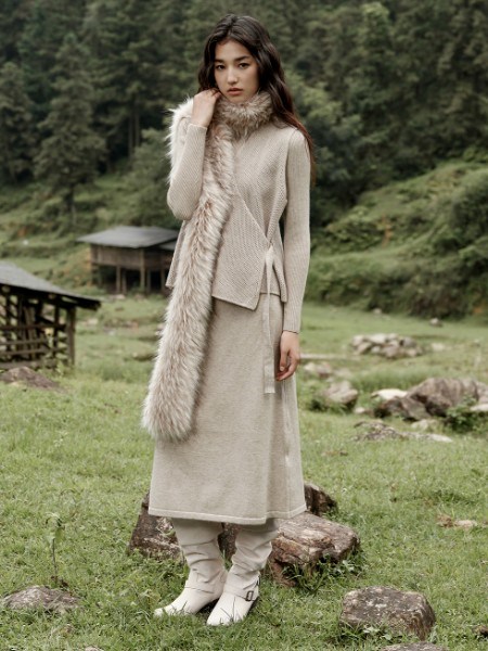 薇迎女装上新:时尚的浪漫