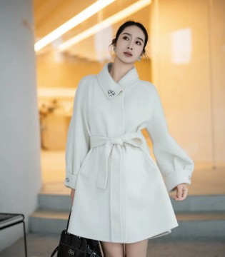 蒂言女装2025冬装，开启温暖时尚之旅