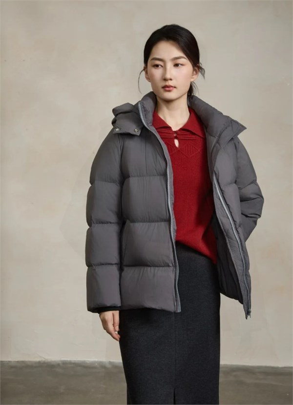 禾等HelenModa:羽绒暖冬,解锁女性冬日魅力密码