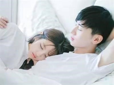 婚前同居争议：代际观念碰撞下的青春选择