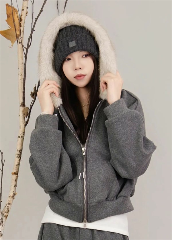 Mifee谜菲冬季新款：寒冬里的温柔时尚救赎