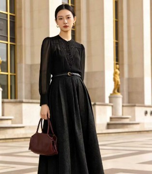 卡蔓(CARMEN)2026春季新品 | 三件经典单品，解锁春日高级感穿搭公式