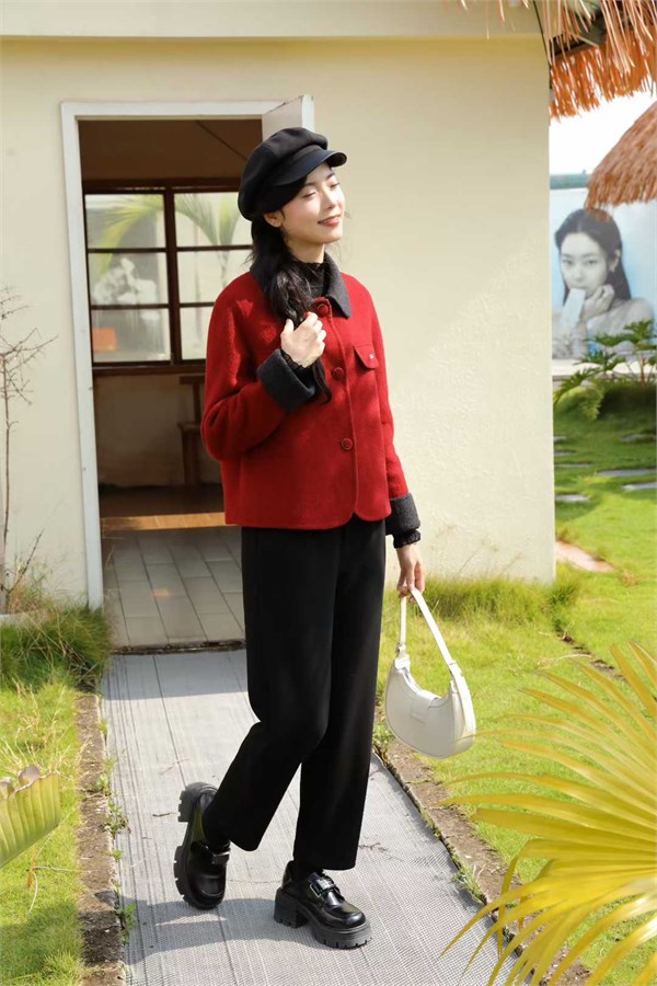 荣子女装2025冬日衣橱：羽绒与羊毛的时尚暖冬之约