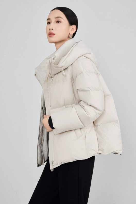 璟逸女装2025冬日绮梦：时尚与温暖的双重密码