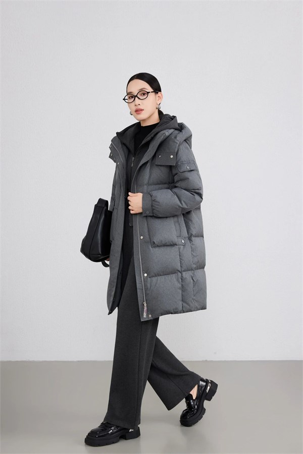 璟逸女装2025冬日绮梦：时尚与温暖的双重密码