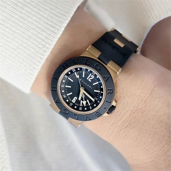 宝格丽“百宝箱”挑花眼！究竟哪款才是老婆大人的“心尖宠”？