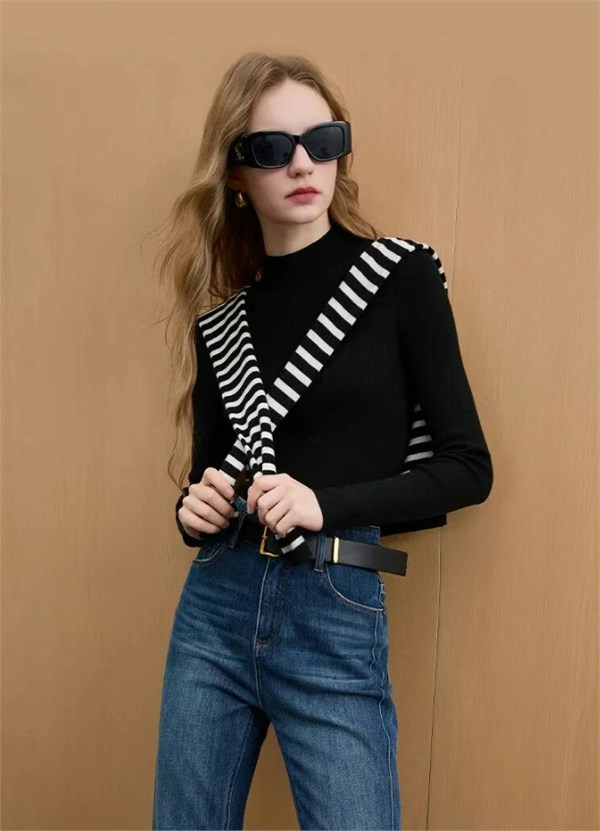 U&U 女装2025新款暖绒织冬：以温柔织就冬日铠甲，让温暖与时尚共生