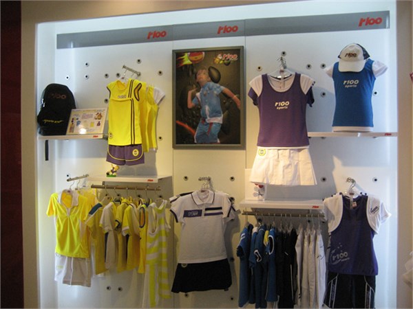 阿尔一百r100品牌锚定集团“四化建设” 打造新标杆