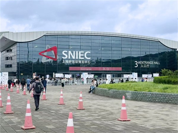 阿尔一百参加第二十二届中国国际玩具展会