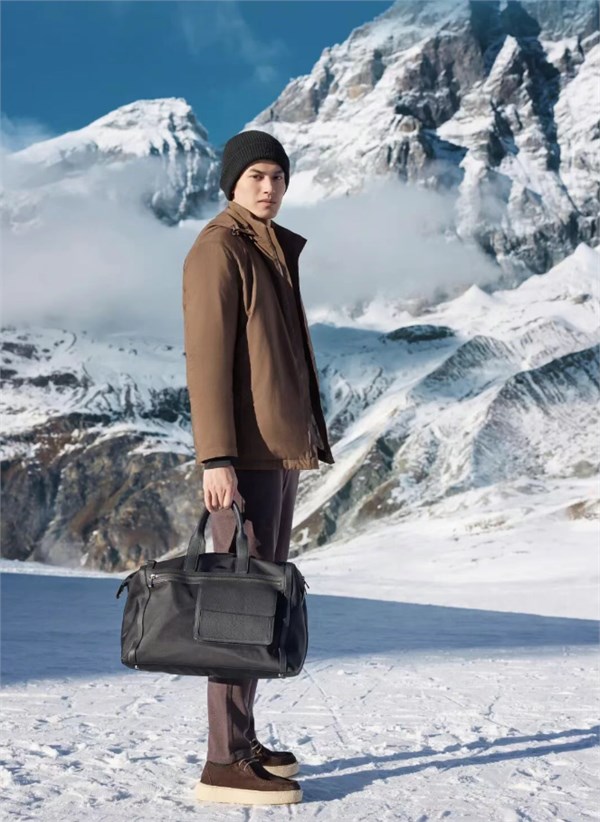 K - BOXING劲霸男装隐藏气泡鹅绒羽绒服：冬日里的科技保暖新势力