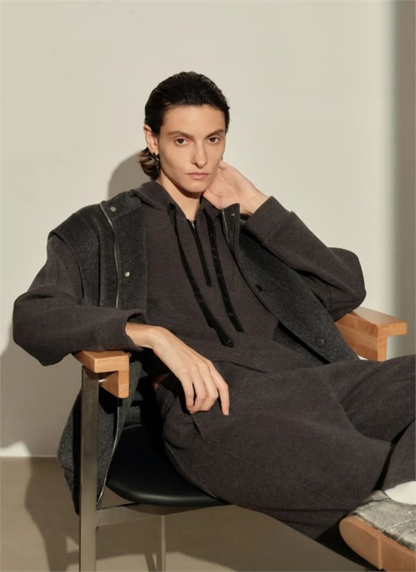 JUE&SUE拉素25冬：都市摩登，演绎多重自我时尚传奇