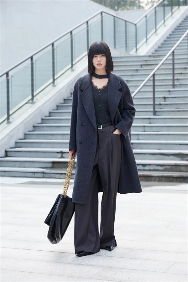 JUE&SUE拉素25冬：都市摩登，演绎多重自我时尚传奇