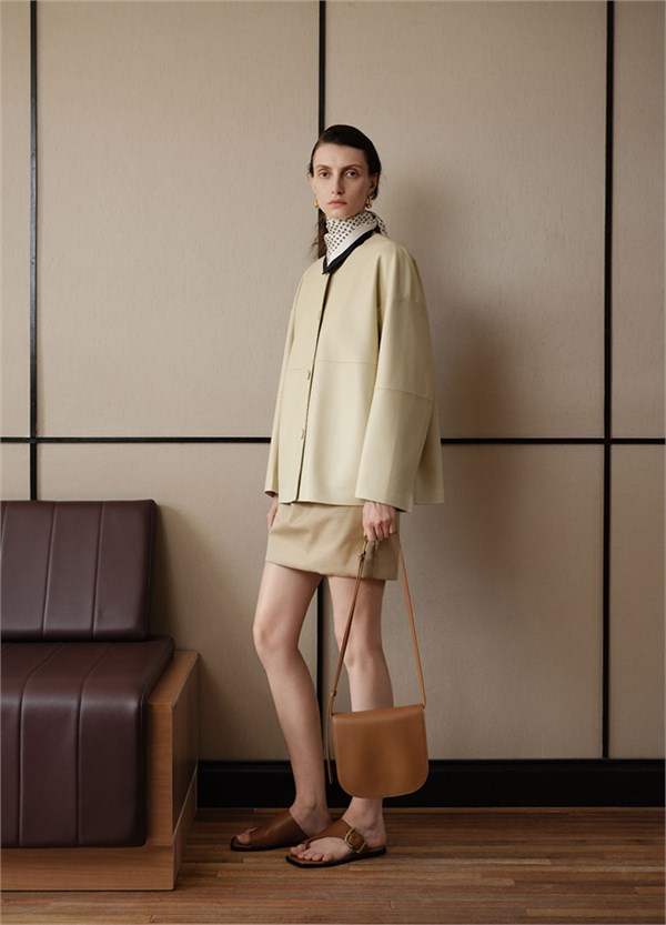 LESS 2026早春新品：以「无束」之名，重构都市女性的诗意栖居