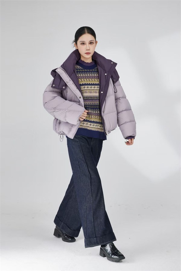 爱依莲2025羽绒美学：以轻盈之姿，解锁冬日时尚密码