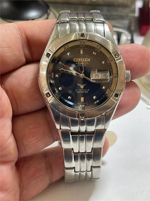 機(jī)械表保養(yǎng)預(yù)算指南：從天梭到勞力士，看懂價(jià)格讓每一分錢(qián)都值