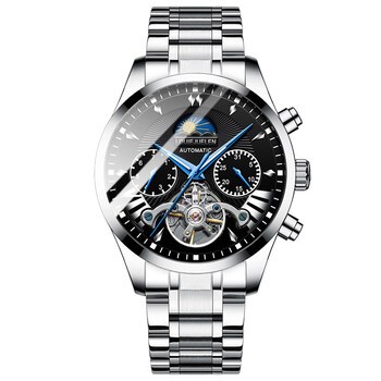 瑞士表傳奇受挑戰(zhàn)：智能表與國(guó)產(chǎn)新銳的聯(lián)合沖擊