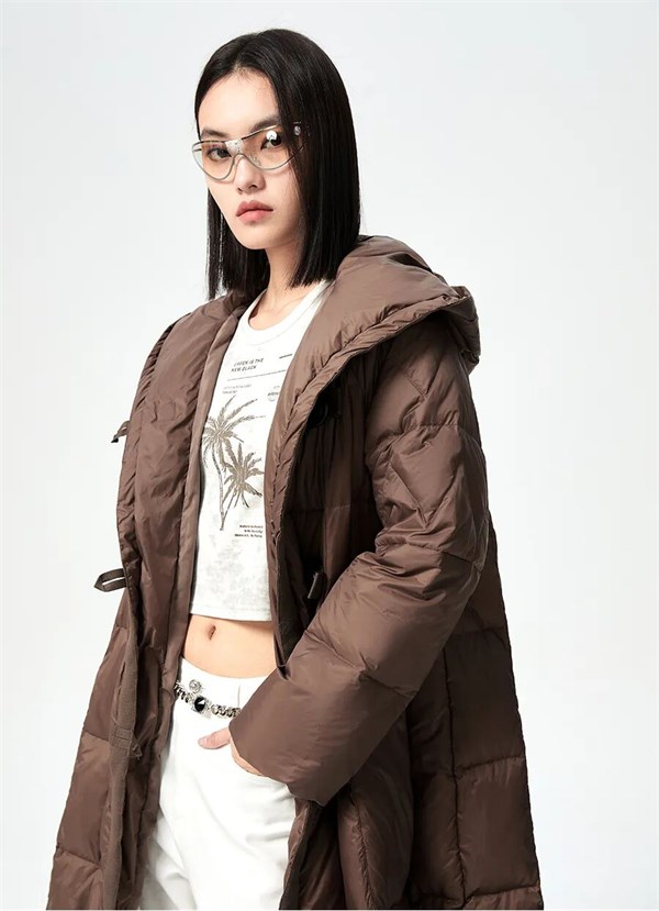 普普风冬日羽绒：以质感织就温暖，让温度与风度共舞