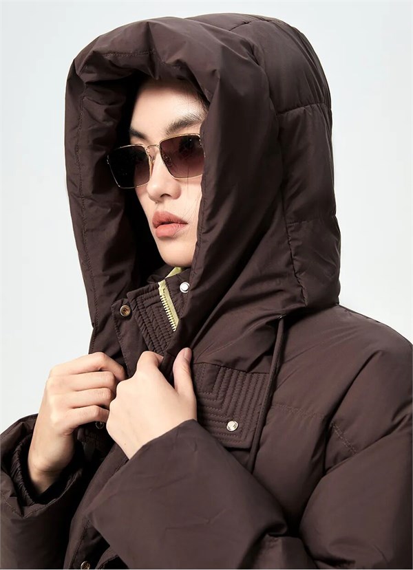 普普风冬日羽绒：以质感织就温暖，让温度与风度共舞