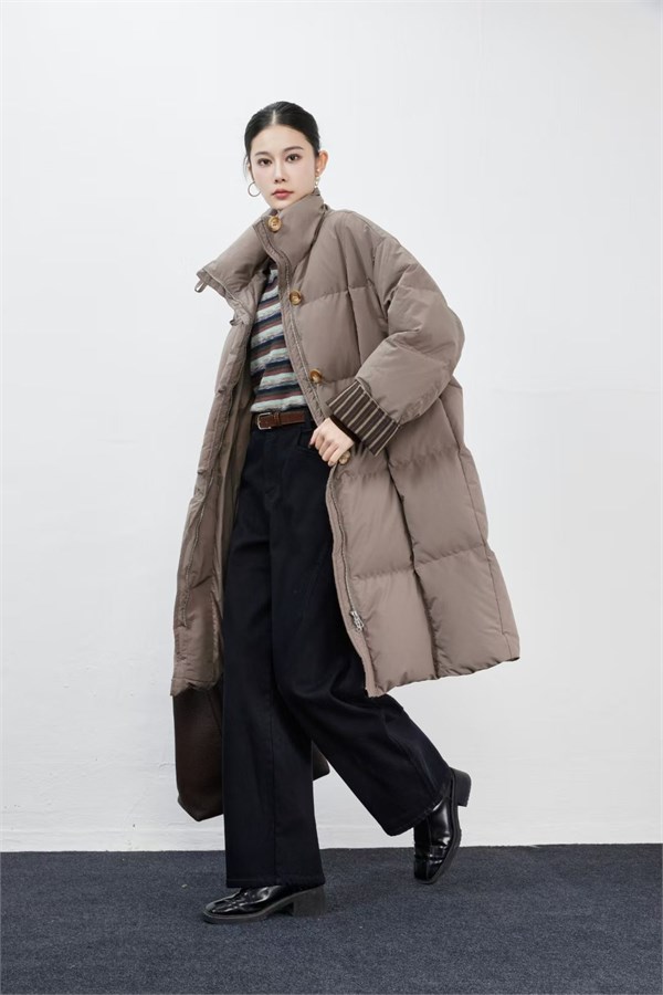 爱依莲羽绒：冬日时尚秘籍，解锁高端气质密码