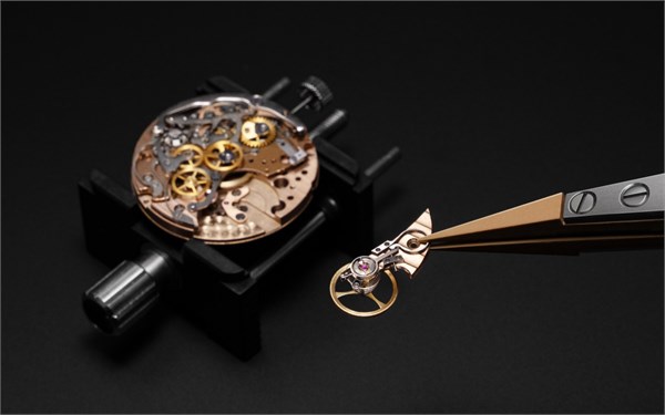 孔雀表·天工:匠心筑就的時光傳奇