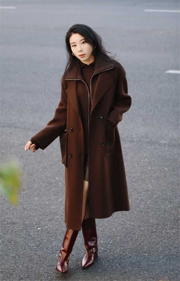 卡蔓CARMEN 2026春季新品：气质大衣，引领时尚新风尚