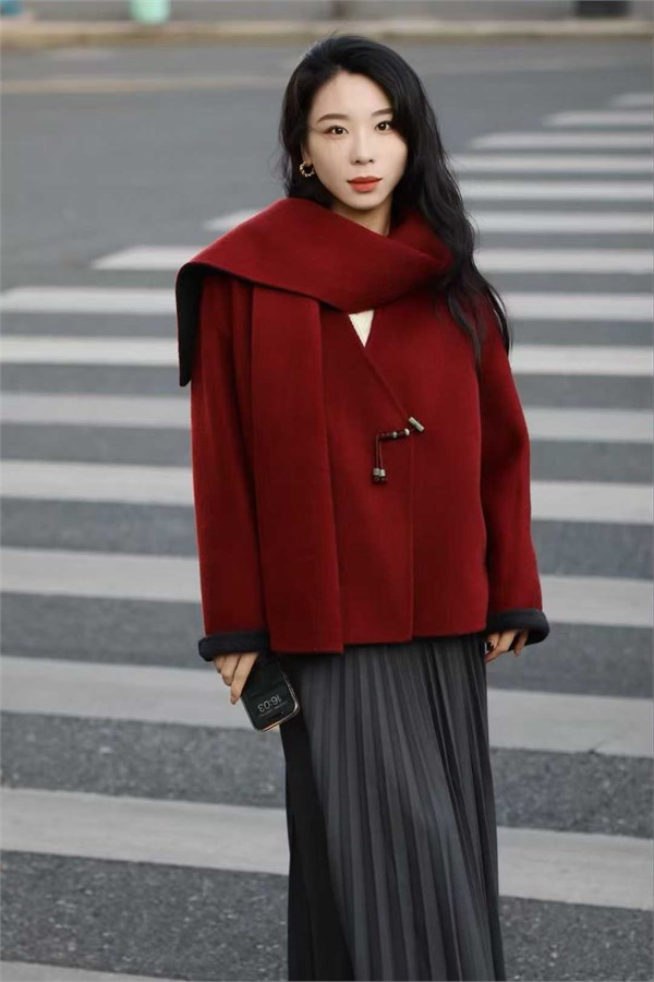 卡蔓CARMEN 2026春季新品：气质大衣，引领时尚新风尚