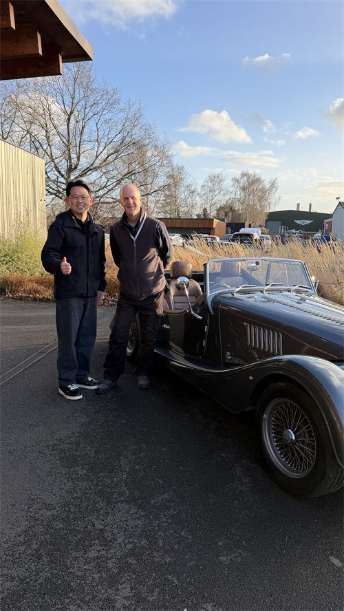 做松紧腰女裤,为什么跑去看手工豪车与奢侈品?