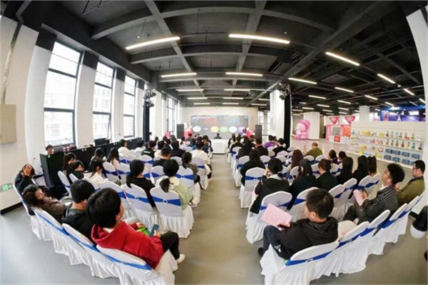 唛之啾M&Q以IP哲学共塑国潮未来