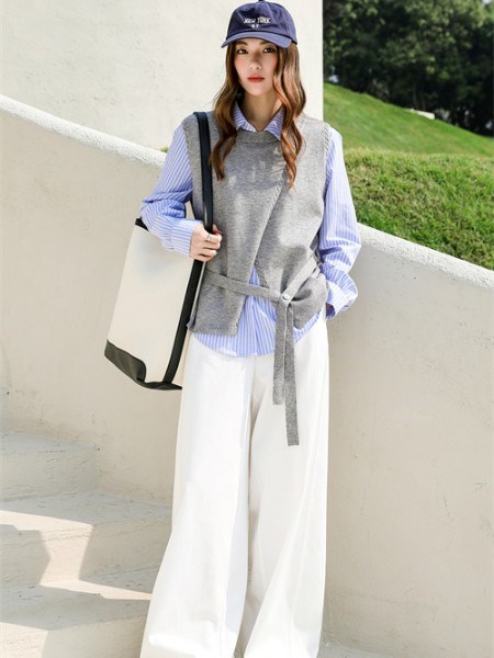 解构文艺 OR.Kart 2026 春：港风皮衣、百搭针织与两件套的春日恋曲