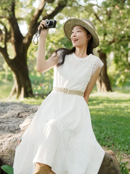 VIEAING薇迎女装品牌 春日里的诗意三重奏