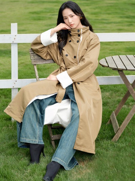 VIEAING薇迎女装品牌 春日里的诗意三重奏