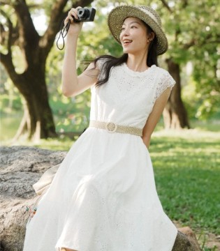 VIEAING薇迎女装品牌 春日里的诗意三重奏