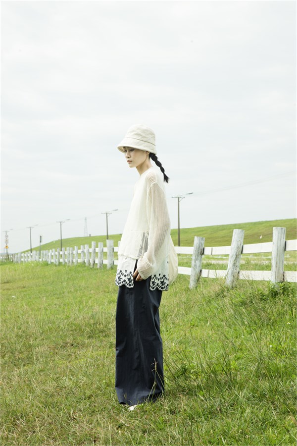 简与媄春装焕新：开启一场与春日的浪漫邂逅