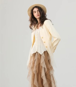 树生活life女装：初春逐光，从容赴一场生活之约