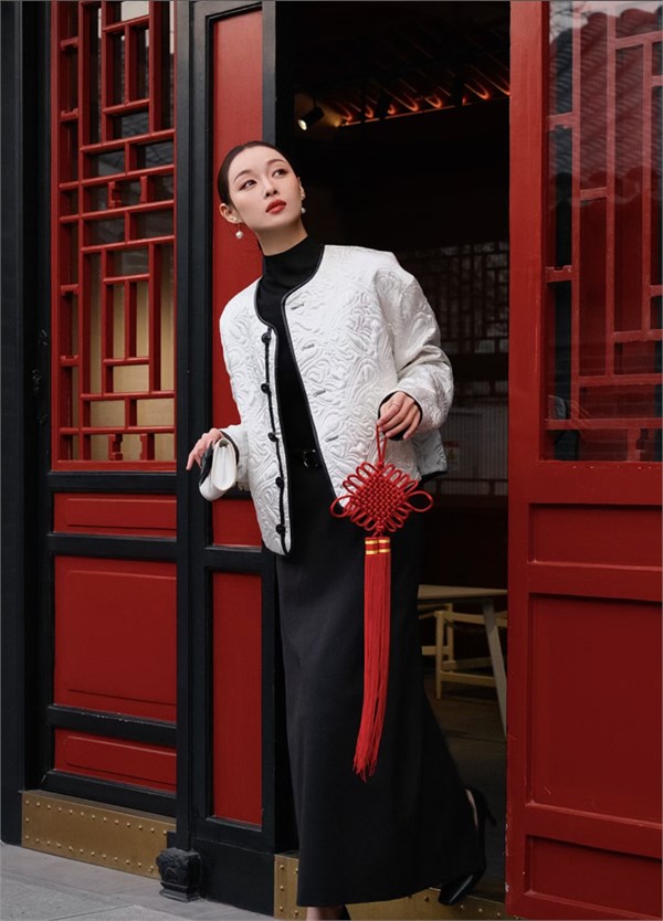 ENRUINI恩瑞妮「提花织韵」:于新春,赴一场非遗美学的绮梦之约