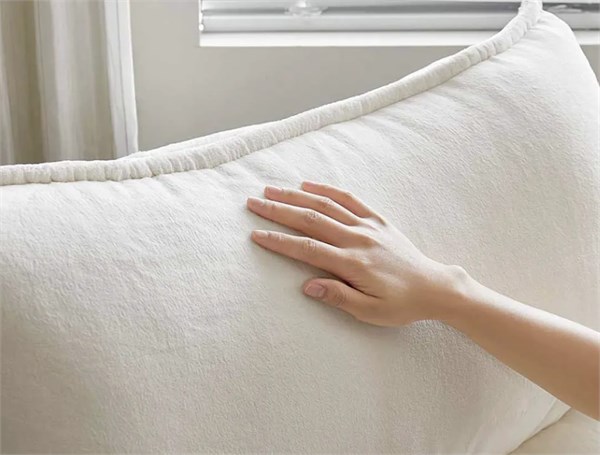 林氏家居上新奶糕搖搖椅，3D立體坐感+防傾倒設計，小體量隨心移、怎么搖都舒服~