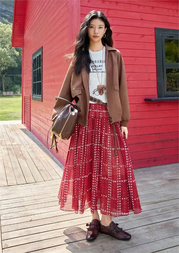 伊纳芙(Inlife):上新高级时尚,开启都市女性的魅力新章