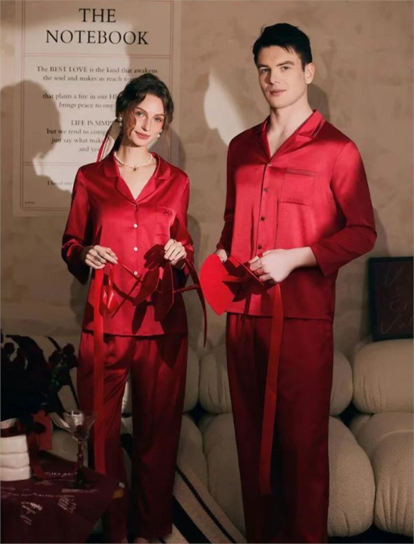 梧桐本色内衣｜以一抹红，唤醒内心的炙热仪式