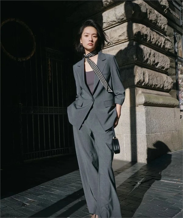 水云间2026春季折扣 以知性为底色，用简约勾勒高级，让精致成为都市日常