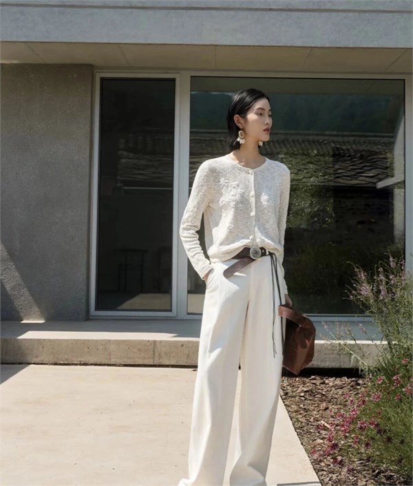 水云间2026春季折扣 以知性为底色，用简约勾勒高级，让精致成为都市日常