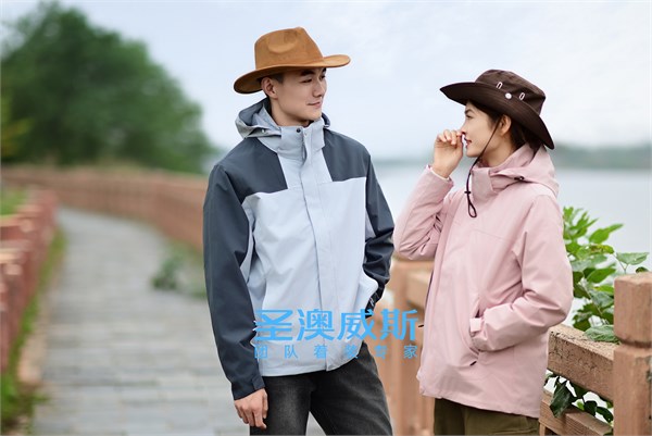 圣澳威斯冲锋衣:以精工品质,铸就职业装领域的户外防护传奇