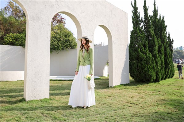 解构美学邂逅春日浪漫,OR.Kart 2026春季裙子美出界