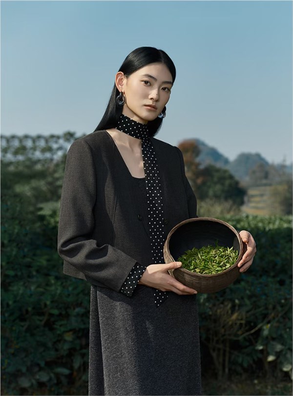 VIEAING 2026 SPRING CAMPAIGN 「茶山春醒」 茶禅一春 | 新绿澄明