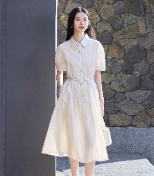 JEIYINI 婕依妮｜裙裾摇曳间，解锁女性魅力的无限可能