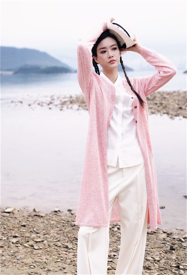 底色(Dins) 2026春季职场新章｜以衣为笔，勾勒女性的力量与柔美