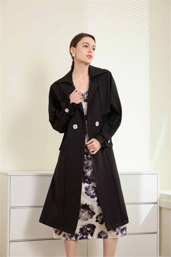 艾丽哲(Ailizhe) 2026早春系列｜以衣为诗，唤醒春日的优雅叙事